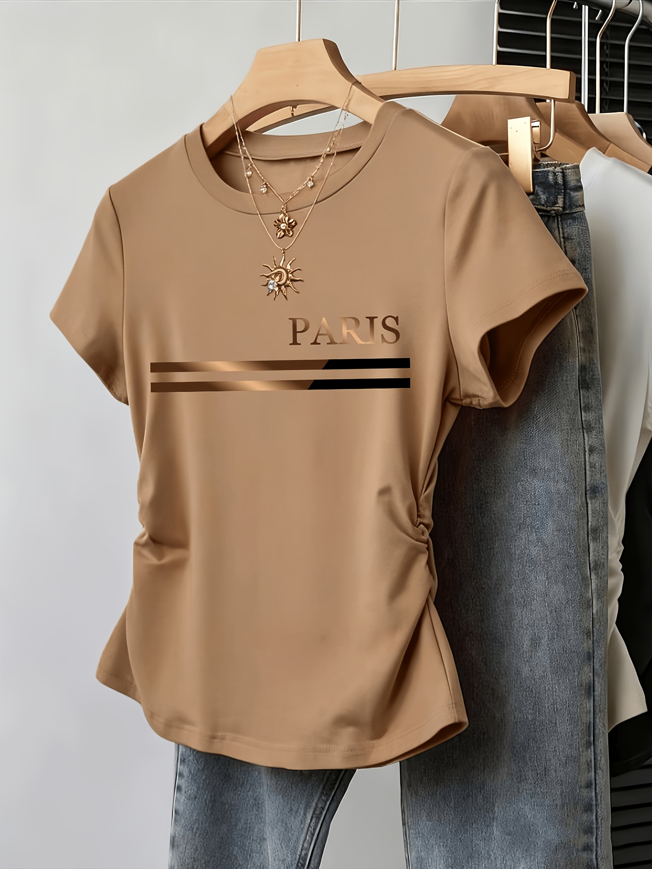 Street Fashion In Paris - Letnia damska koszulka z nadrukiem PARIS