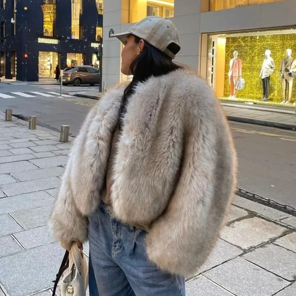 Damska kurtka ze sztucznego fu – Street Fashion Week recenzja i cena