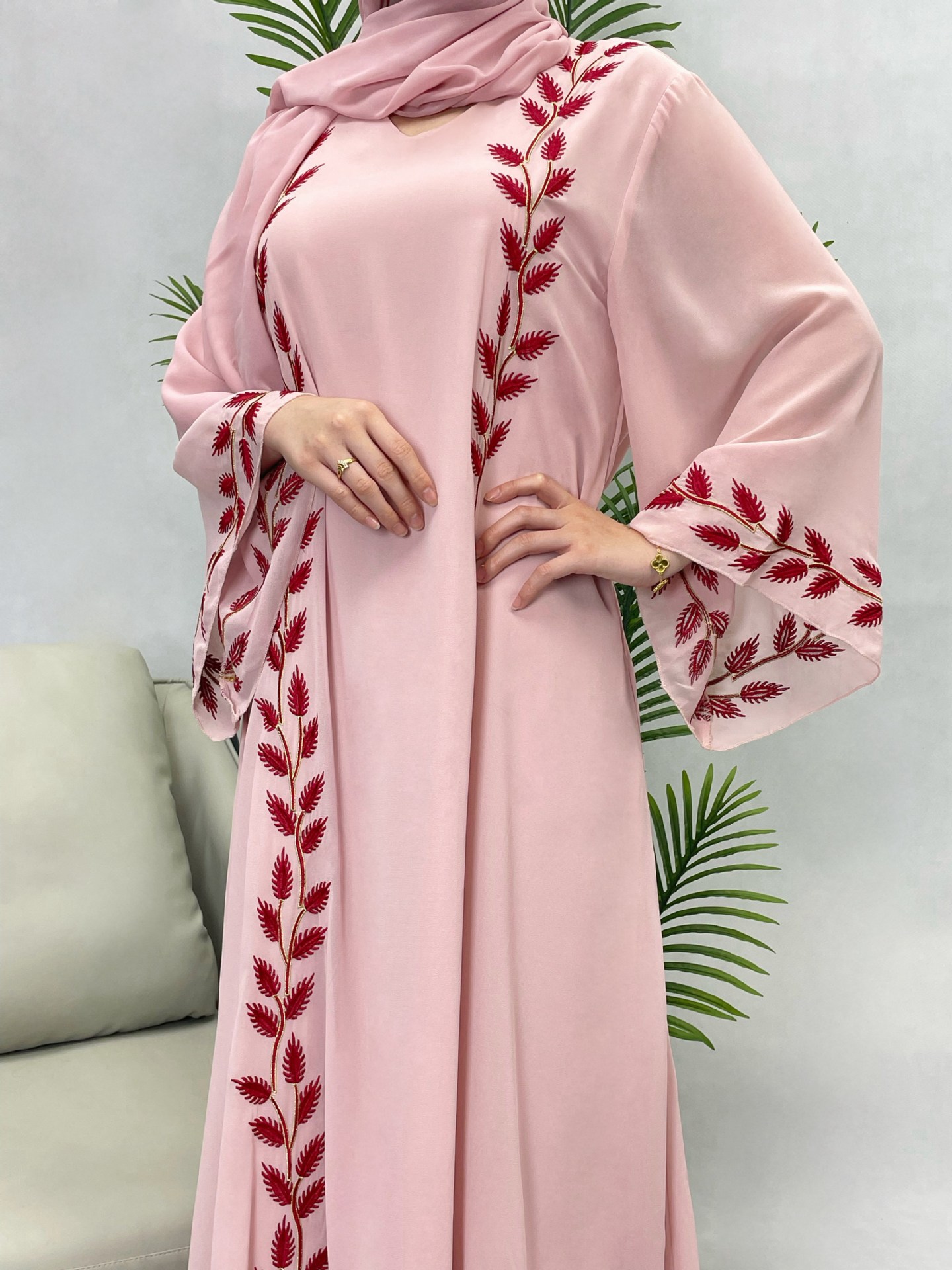 Sukienka długa z szyfonu w kol – Street Fashion Dubai recenzja i cena