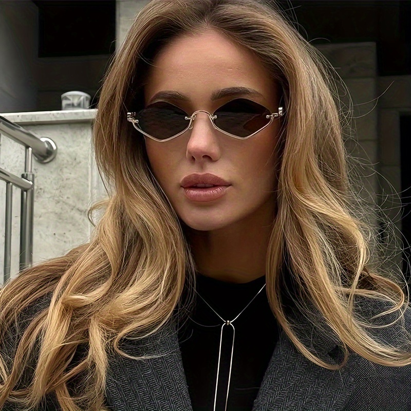 Nowa dekoracyjna ramka w kszta – Street Fashion Look recenzja i cena