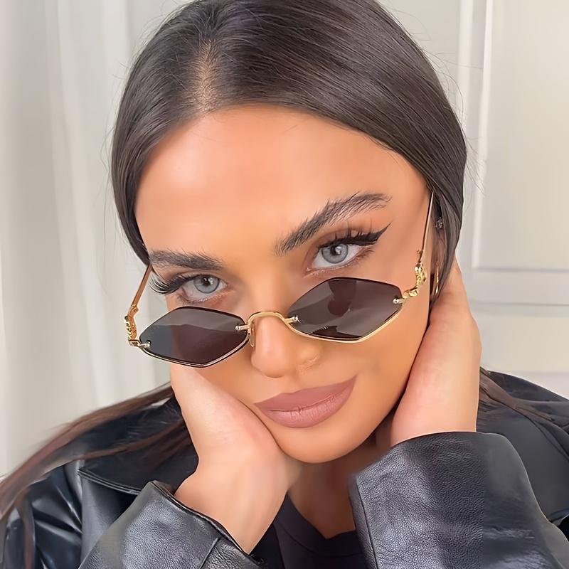 Nowa dekoracyjna ramka w kszta – Street Fashion Look recenzja i cena