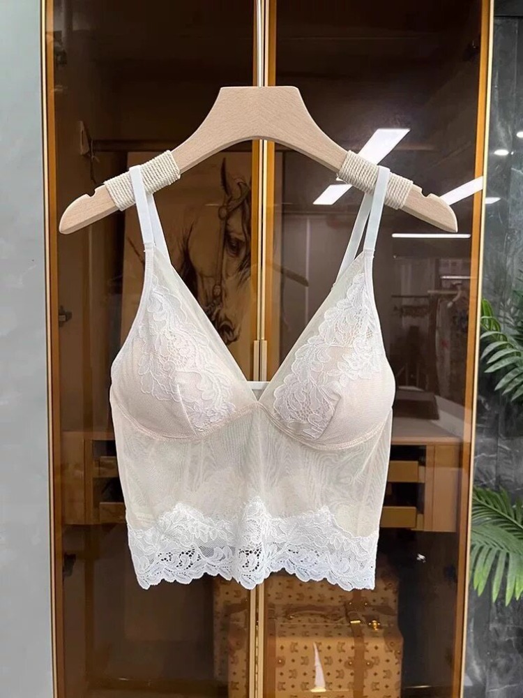 Elegancki francuski top na ram – Street Fashion Look recenzja i cena